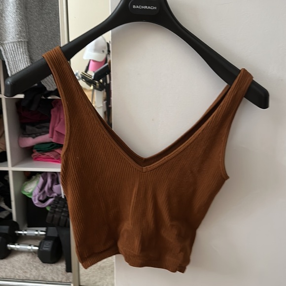 Brown tank top - Picture 2 of 2